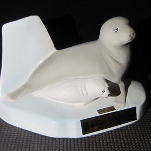 Vintage 1986 Jim Beam Harp Seal with Baby Whiskey Decanter (Empty)